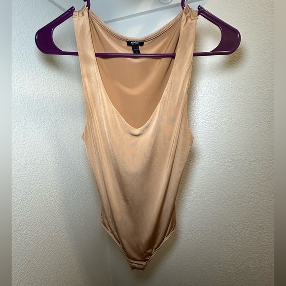 Express XS Gold Body Contour Bodysuit - Picture 1 of 3